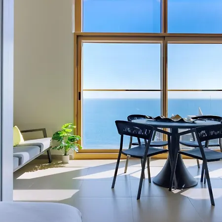 Intempo By Holuxe - 216 - 21st Floor *